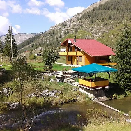 Chobaka Guest house 3*