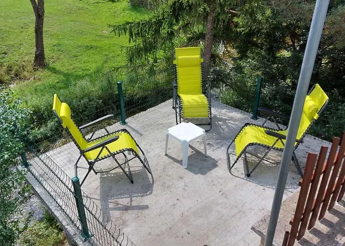 Chobaka Триград