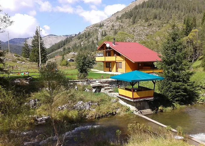 Chobaka Къща за гости 3*